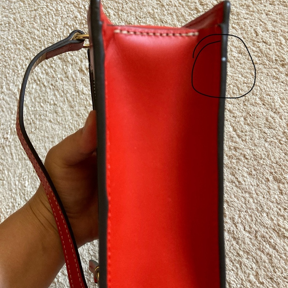 Dooney & Bourke Beacon East West Flap Crossbody Clutch Handbag Purse Red Small - Picture 5 of 8